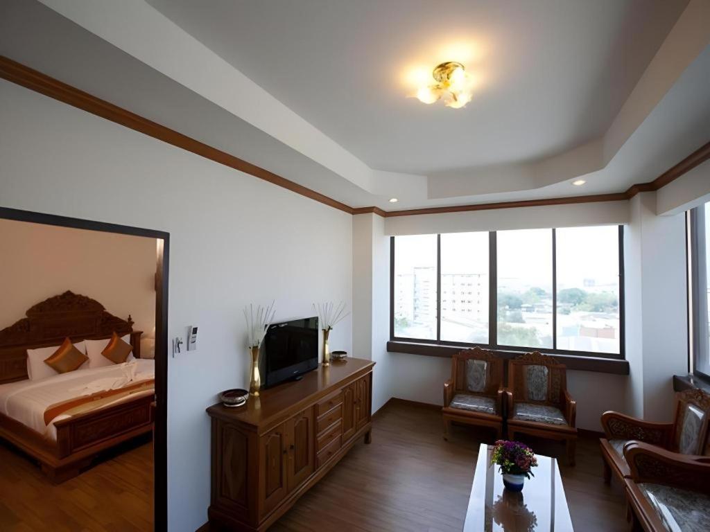 B2 Chang Phueak Gate Premier Hotel